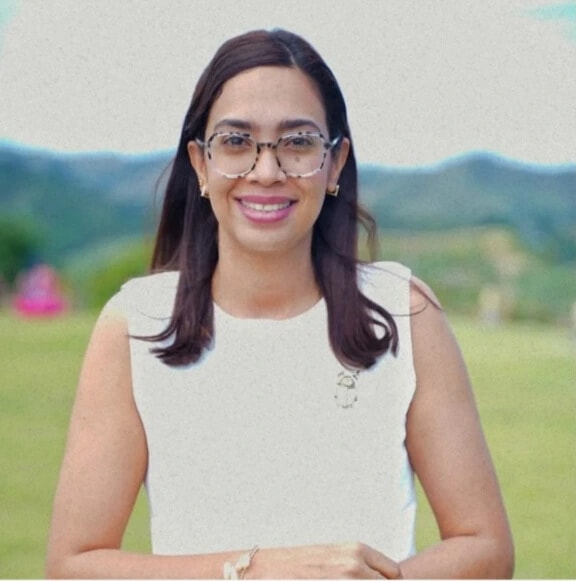 Secretaria Marika Pérez de la Sociedad Dominicana de Neumología y Cirugía del Tórax