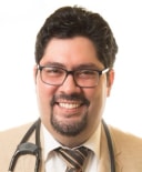 Dr. David V. Mejía M., Neumólogo en Instituto Médico San Lucas, Santo Domingo, miembro de la Sociedad Dominicana de Neumología y Cirugía del Tórax