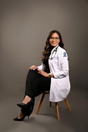 Dra. Yosmaira Martinez Lopez, Neumóloga en Hospital y Centro de Especialidades Médicas Hospimed, Santiago, miembro de la Sociedad Dominicana de Neumología y Cirugía del Tórax