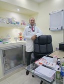 Dr. Angel Victor Pérez De León, Neumólogo en Hospital Regional Universitario Jaime Mota, Barahona, miembro de la Sociedad Dominicana de Neumología y Cirugía del Tórax