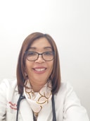 Dra. Melanea Encarnación Casanova, Neumóloga en Centro Médico Luperon, Santo Domingo, miembro de la Sociedad Dominicana de Neumología y Cirugía del Tórax